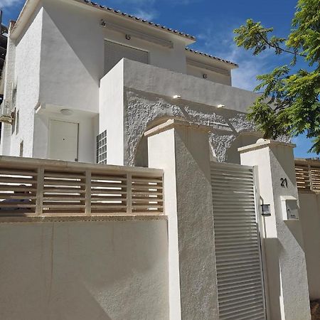 Casa Mya Con Terreno Privado Y Parking Compartido - A 800M De Playa Poniente Villa Benidorm Ngoại thất bức ảnh